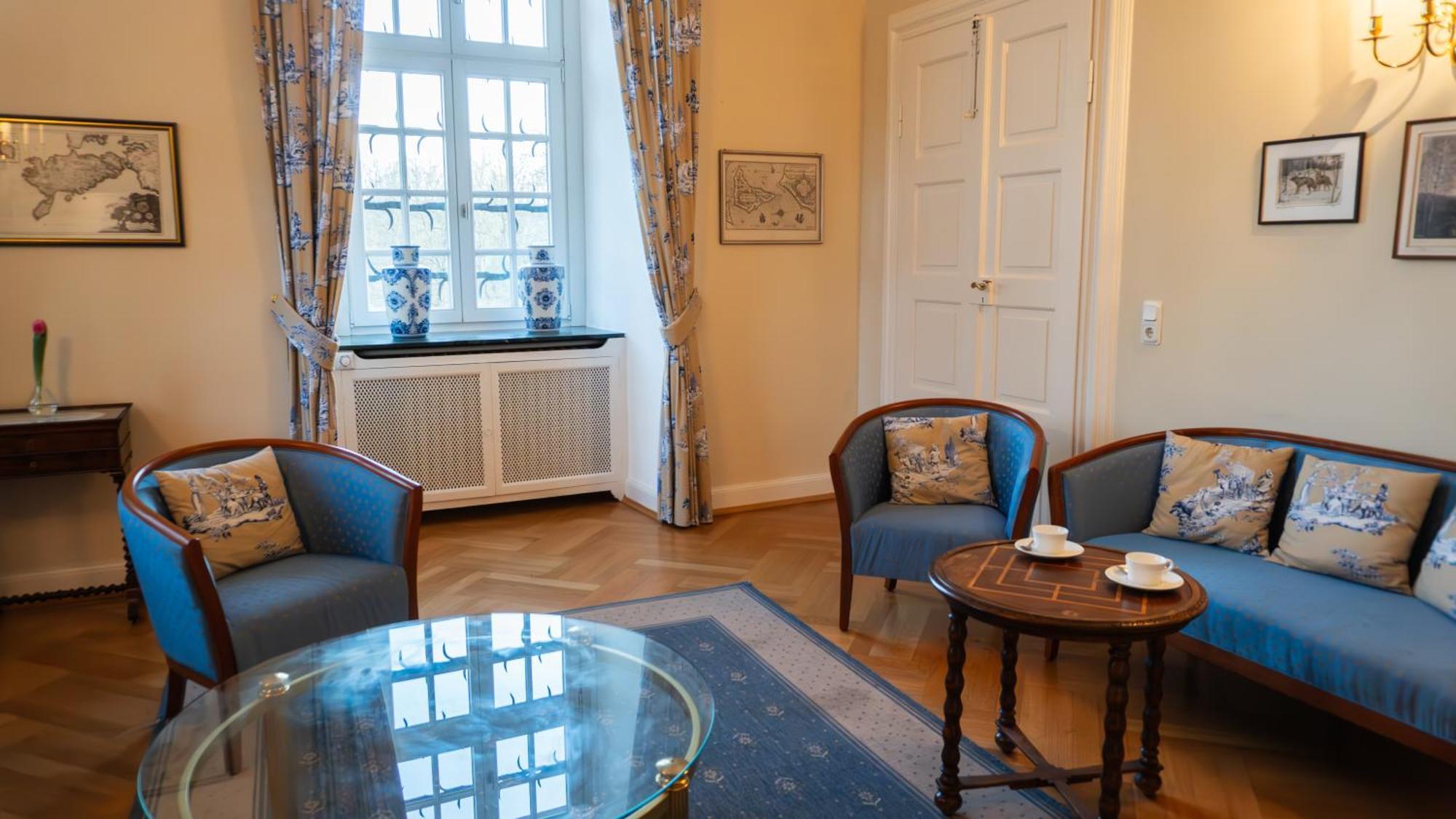 Hotel Schloss Hoehnscheid Bad Arolsen Bagian luar foto