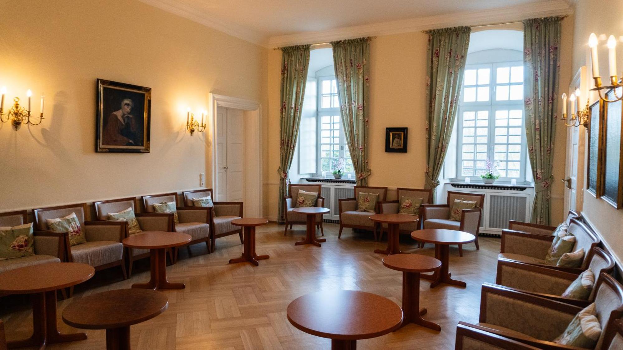 Hotel Schloss Hoehnscheid Bad Arolsen Bagian luar foto