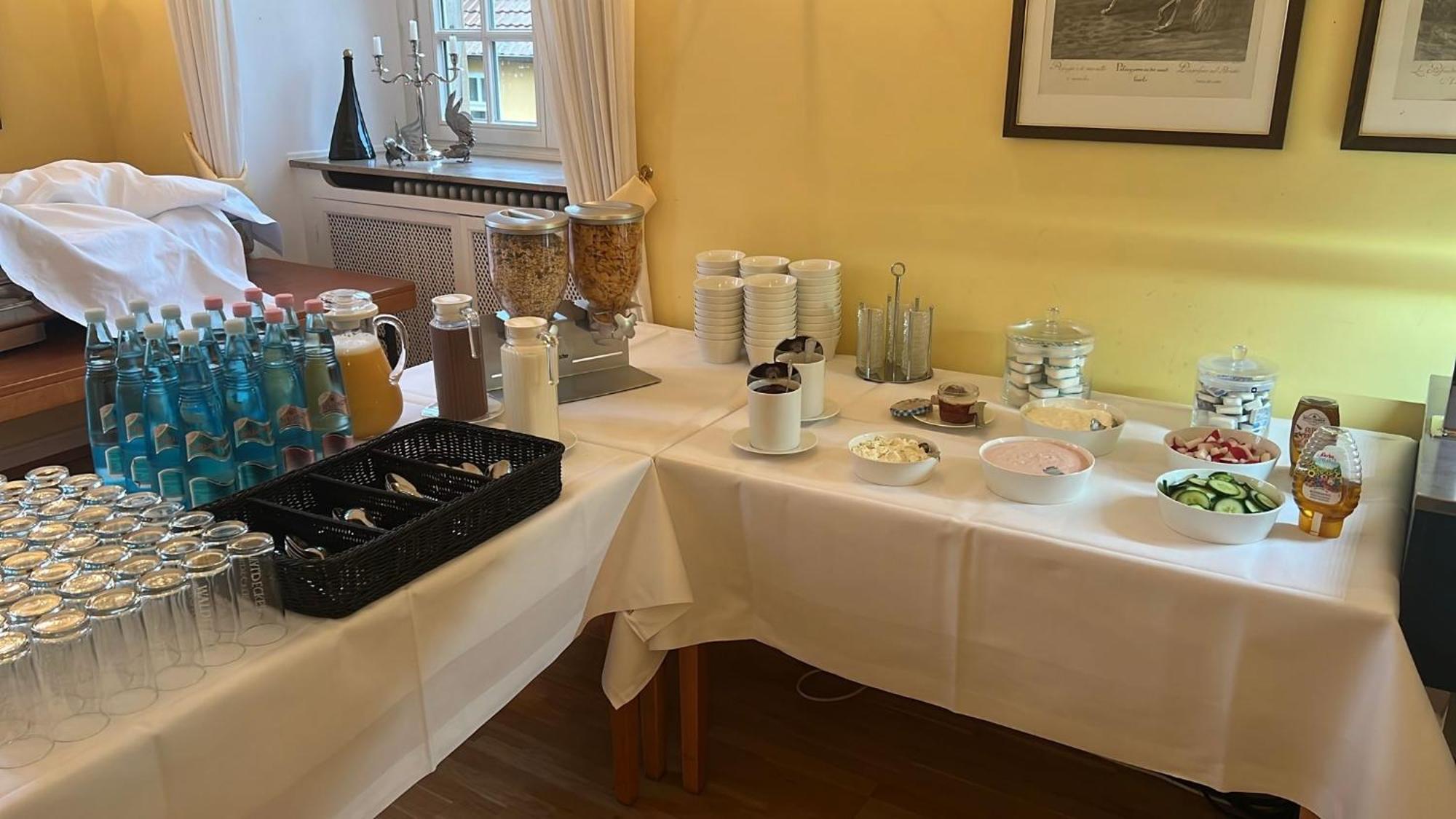 Hotel Schloss Hoehnscheid Bad Arolsen Bagian luar foto