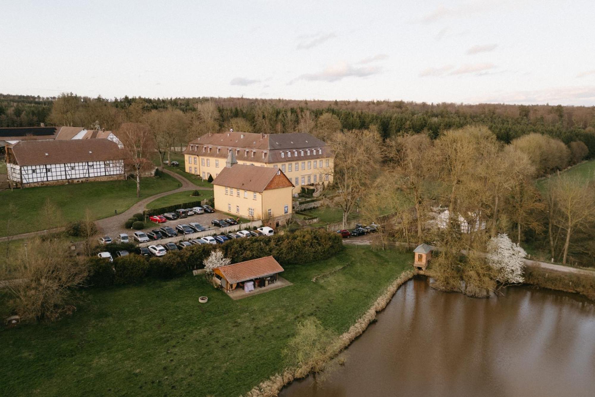 Hotel Schloss Hoehnscheid Bad Arolsen Bagian luar foto